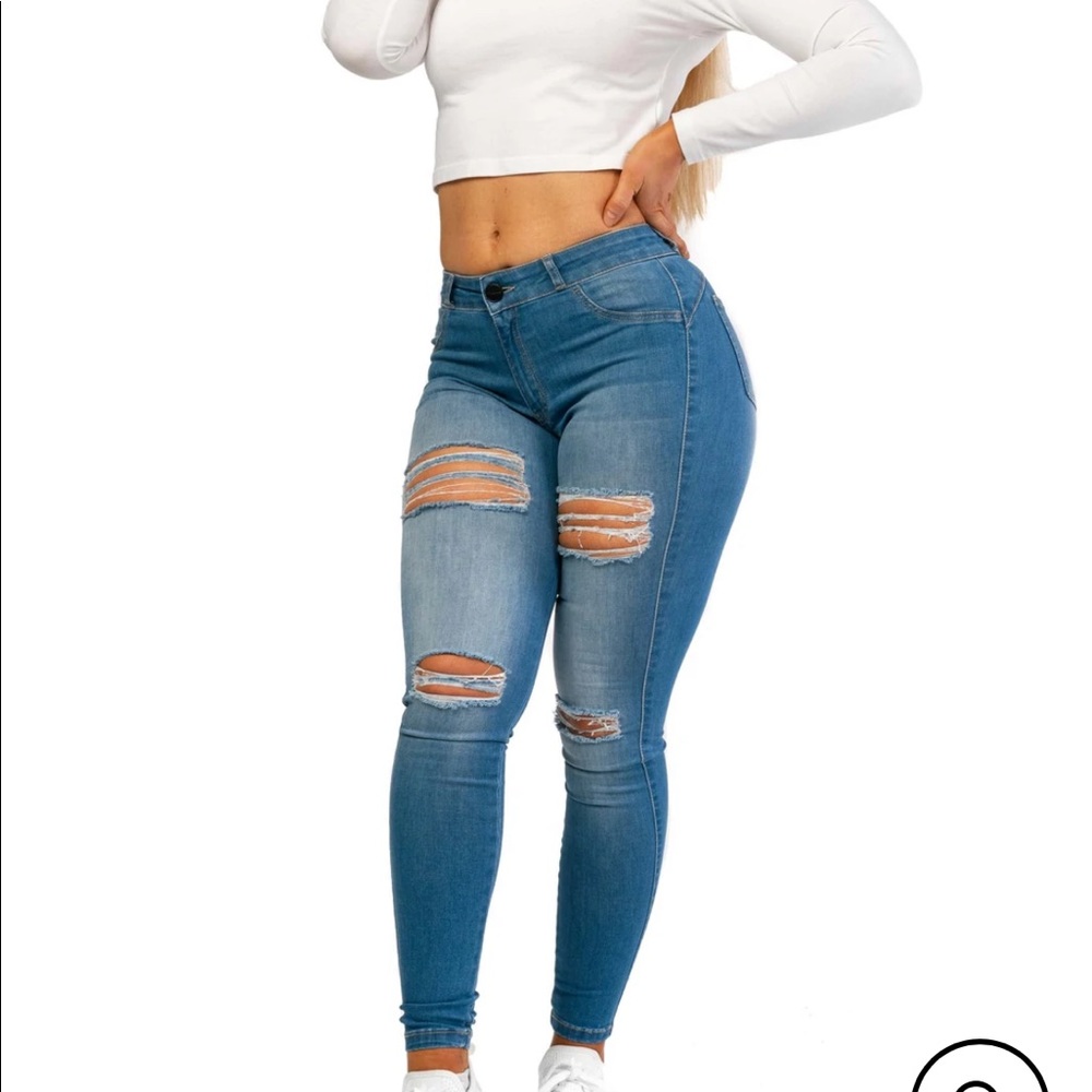 FIT JEANS REGULAR 4 HOLE MID WAISTED
ARCTIC LIGHT BLUE